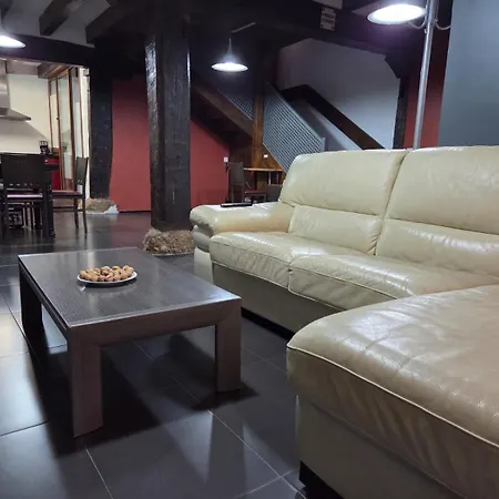 Aldapa Xhuara Nyaraló