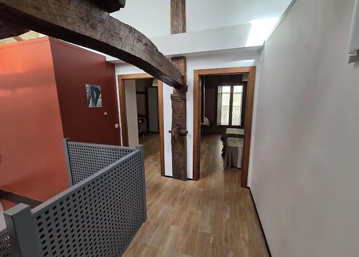 Aldapa Xhuara Nyaraló